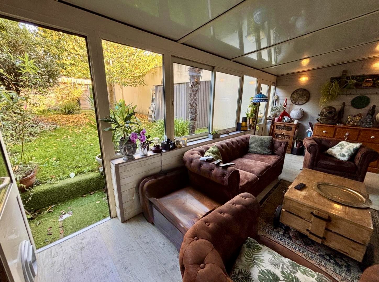 Maison en centre ville avec jardin