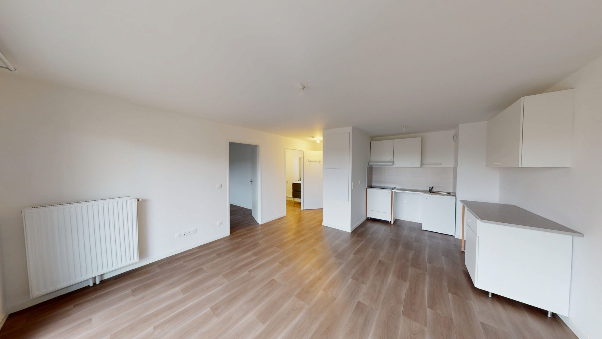 APPARTEMENT F2 – POINTS CARDINAUX