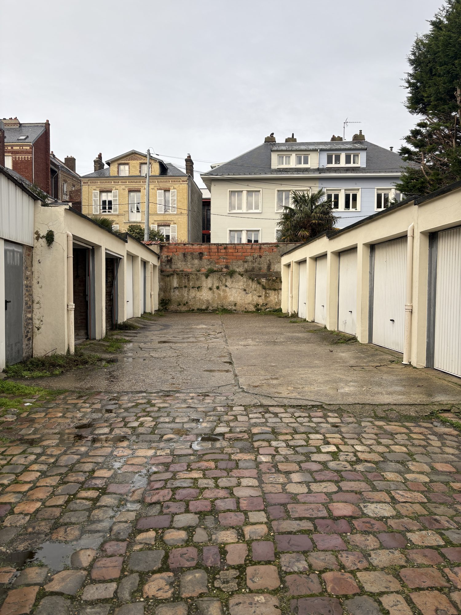 GARAGE – ST VINCENT