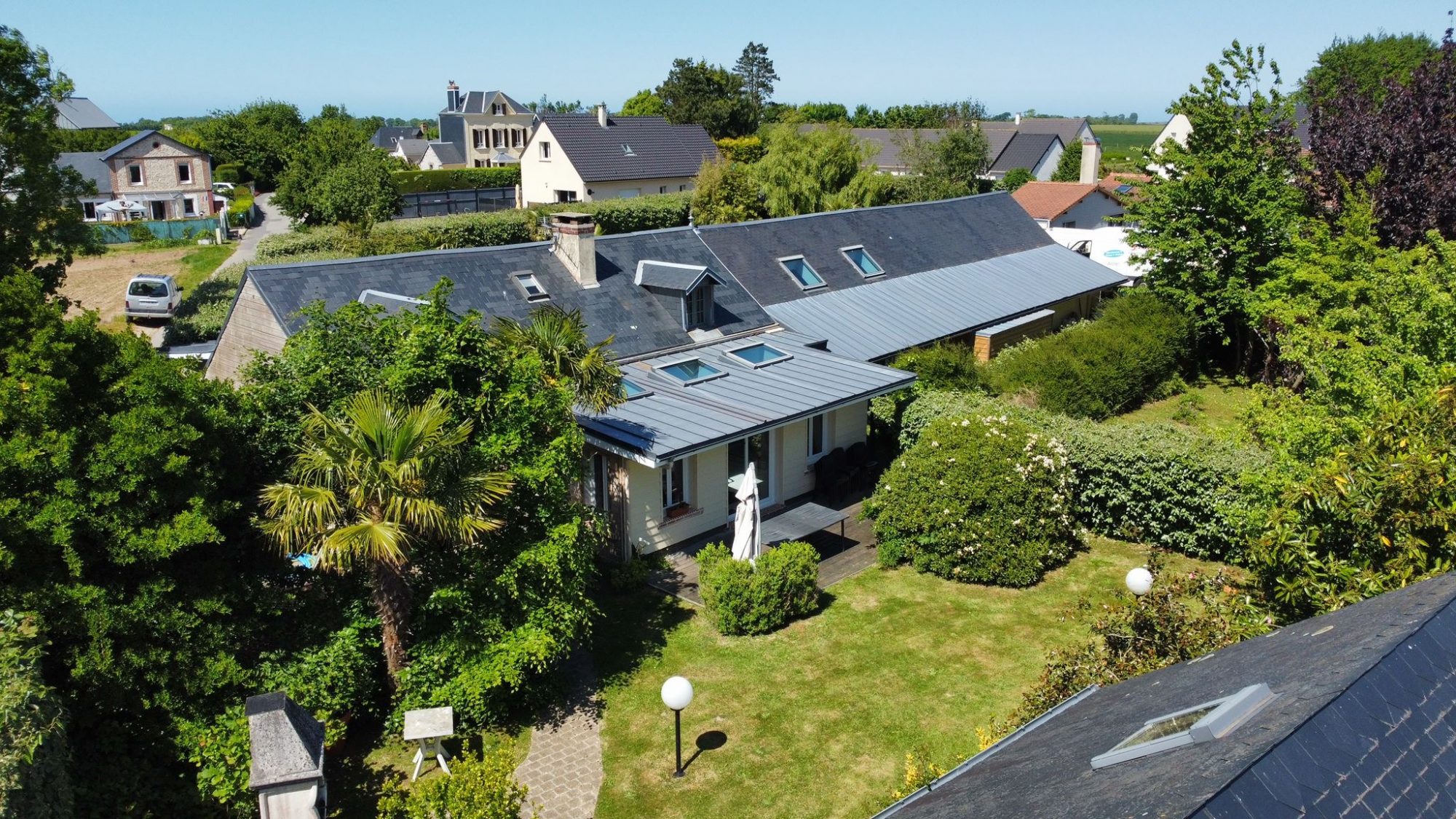 Maison 355 m2 avec picisine intérieure