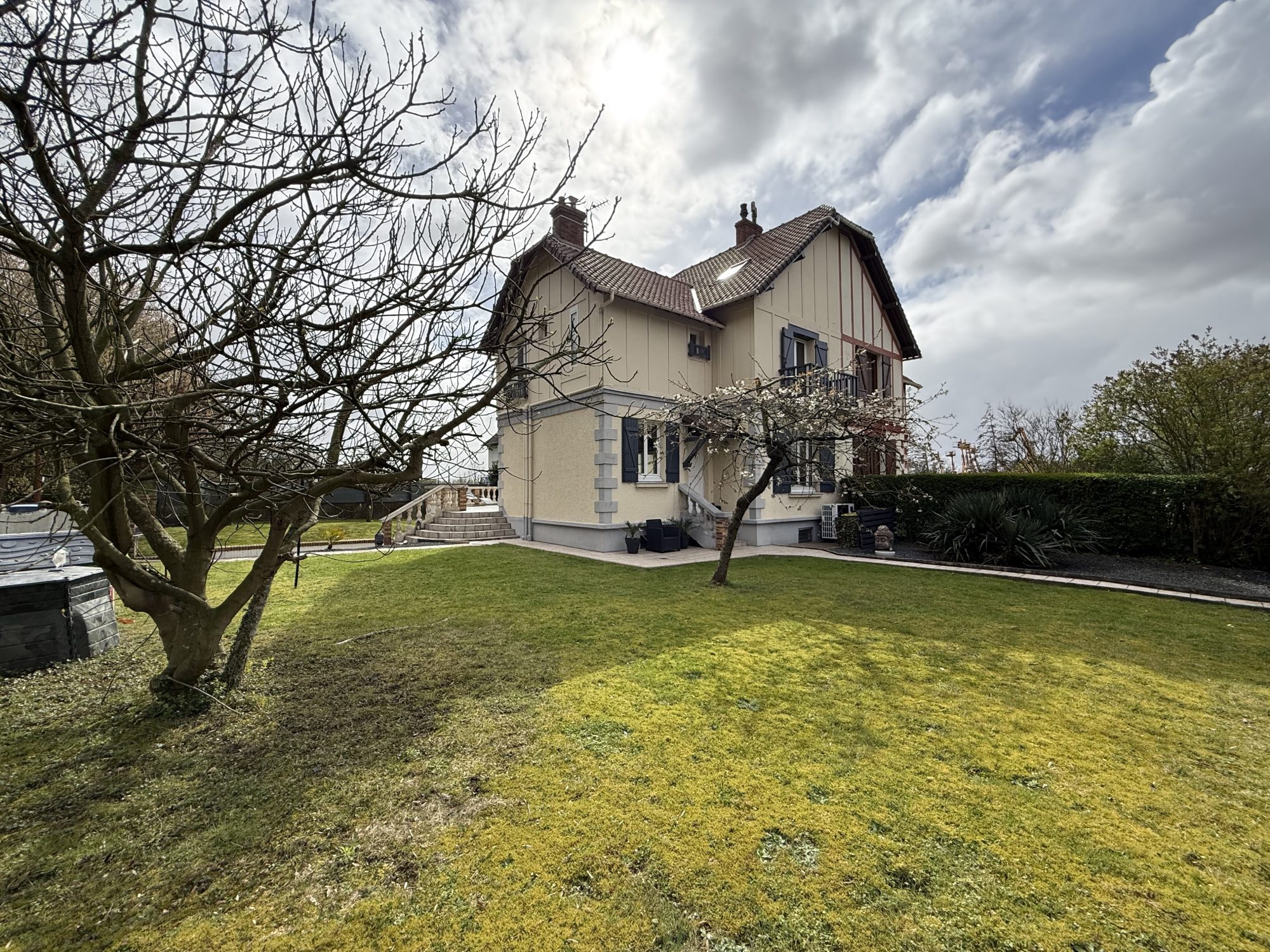 Maison 5 pièces – 96 m2