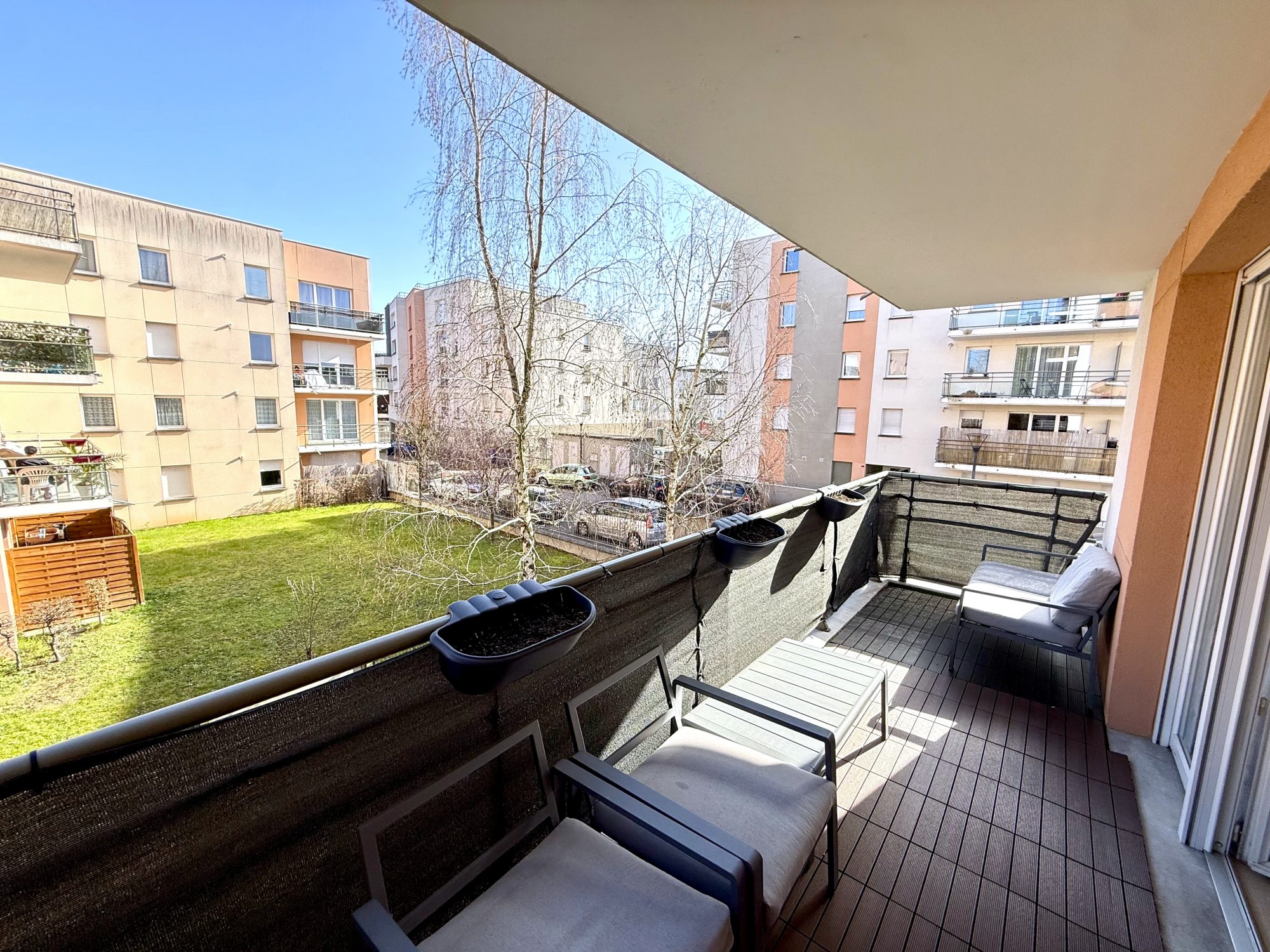 Appartement T4 87m2 – Le Petit Quevilly – Balcon – Ascenseur – Garages